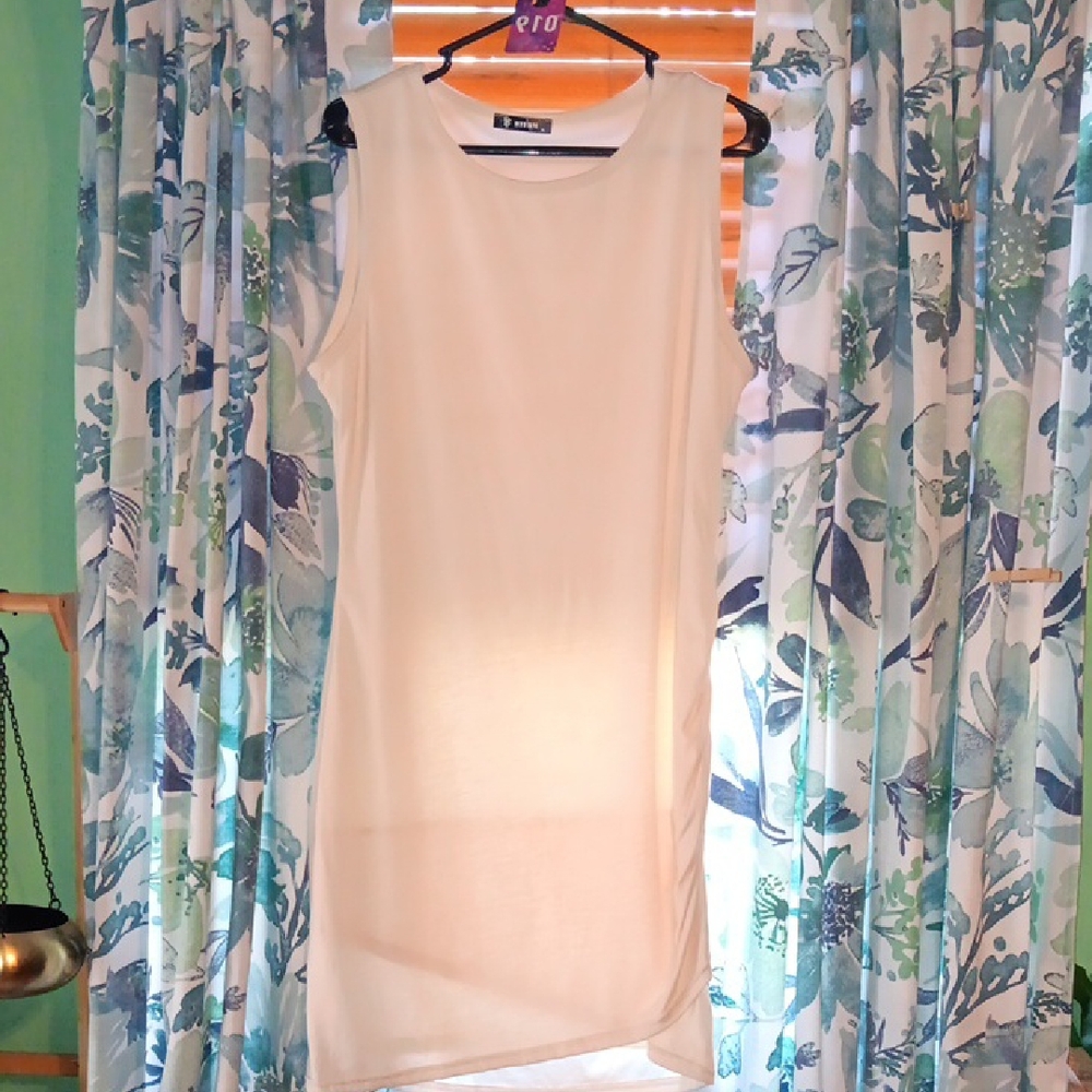 Chic Cream Sleeveless Mini Dress